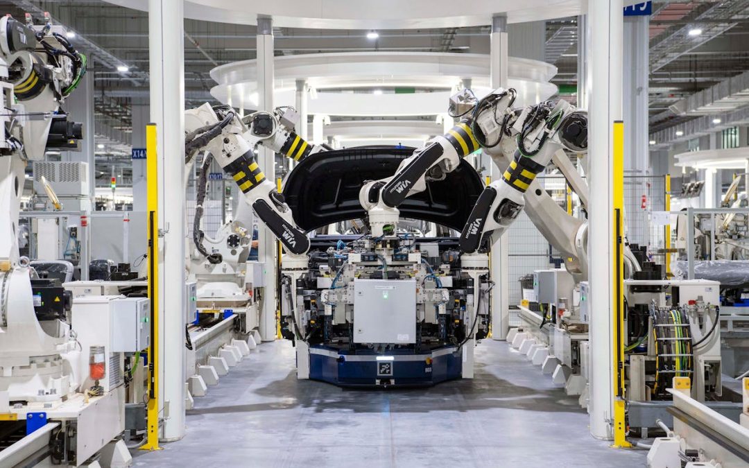 Precision and Productivity: How Industrial Robots are Shaping the Future of Work